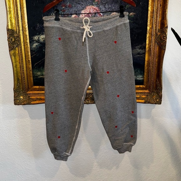 The Great. Cropped Thermal Sweatpant With Heart Embroidery in Varsity Grey Small - Picture 1 of 7